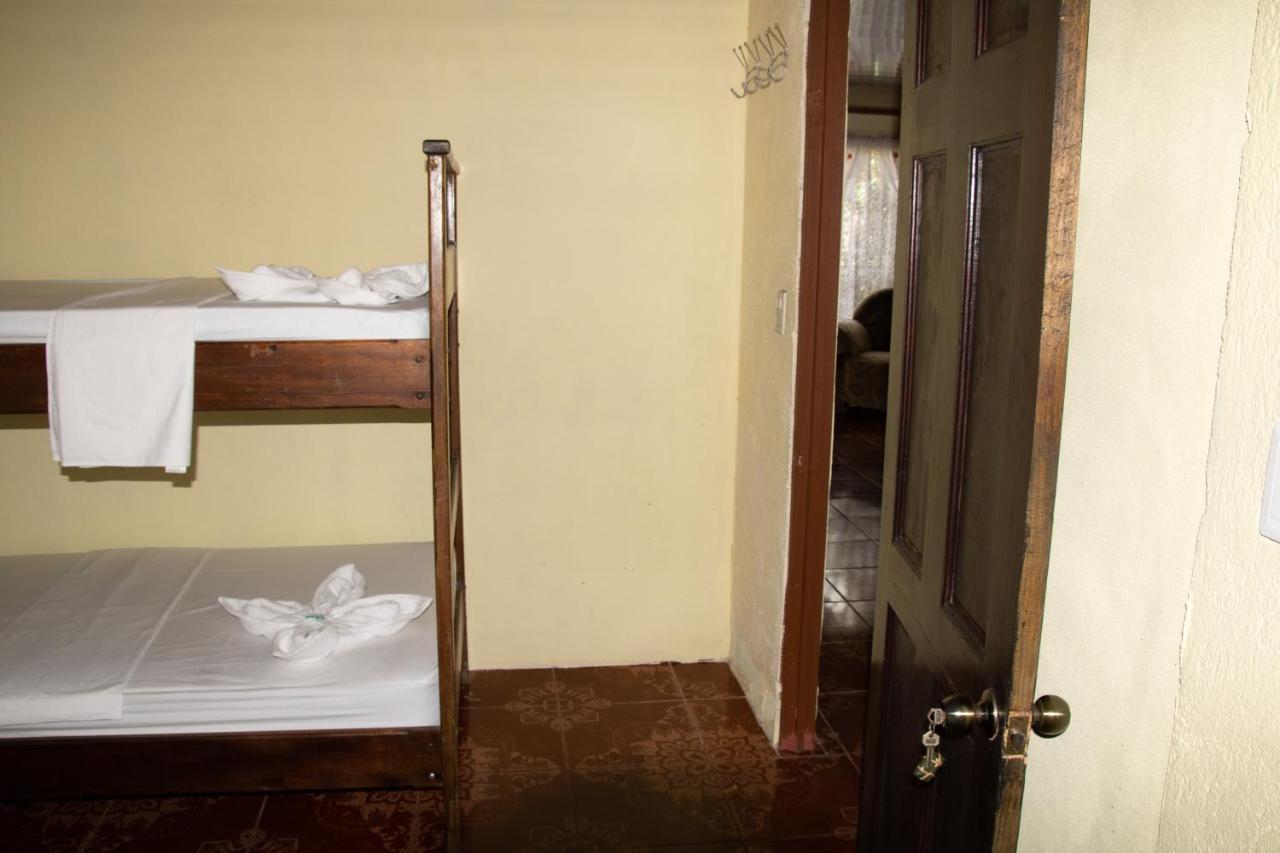 Appartamento The Corner House Tortuguero Esterno foto