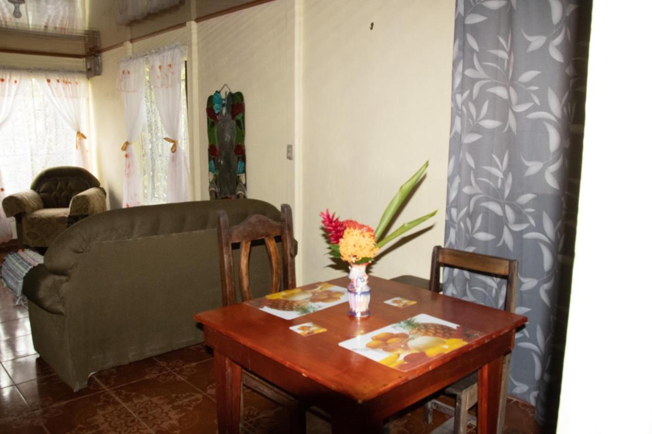 Appartamento The Corner House Tortuguero Esterno foto
