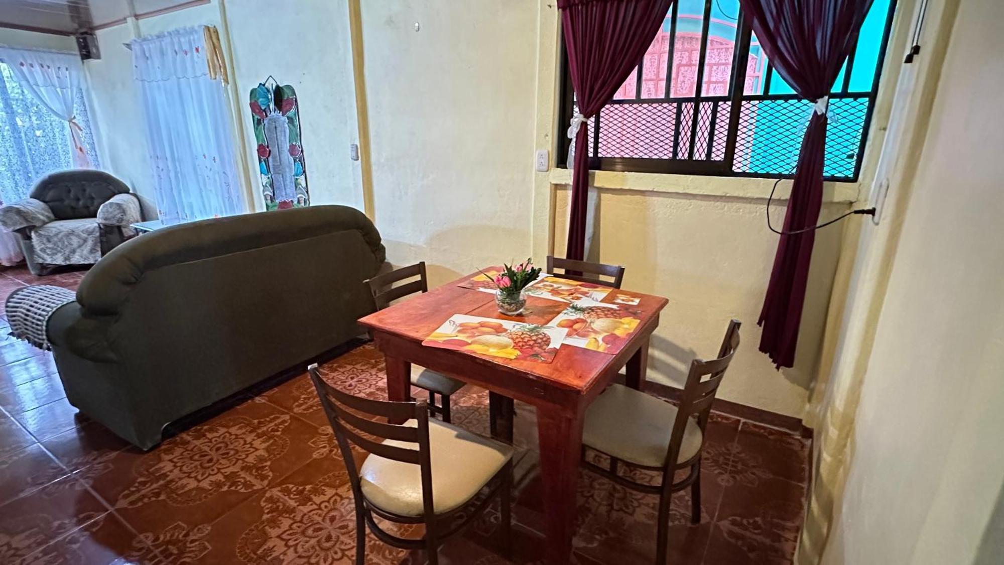 Appartamento The Corner House Tortuguero Esterno foto